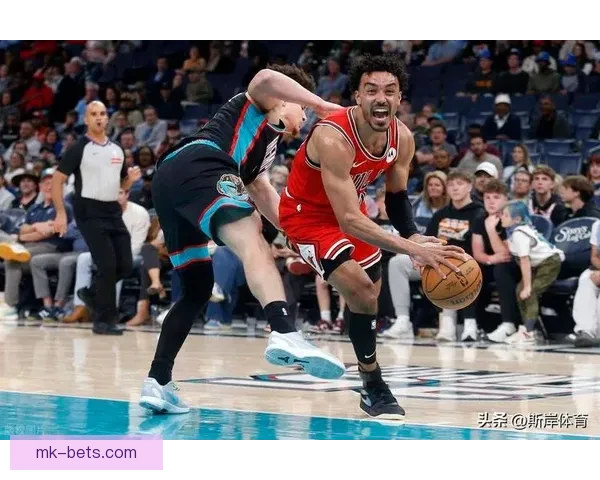 灰熊险胜公牛结束五连败 吉迪斩获第31次三双精彩表现