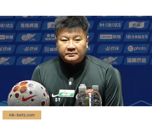 李金羽赛前亮相发布会两小时后铁人正式宣布教练职务变动 李金羽赛前亮相发布会两小时后铁人正式宣布教练职务变动